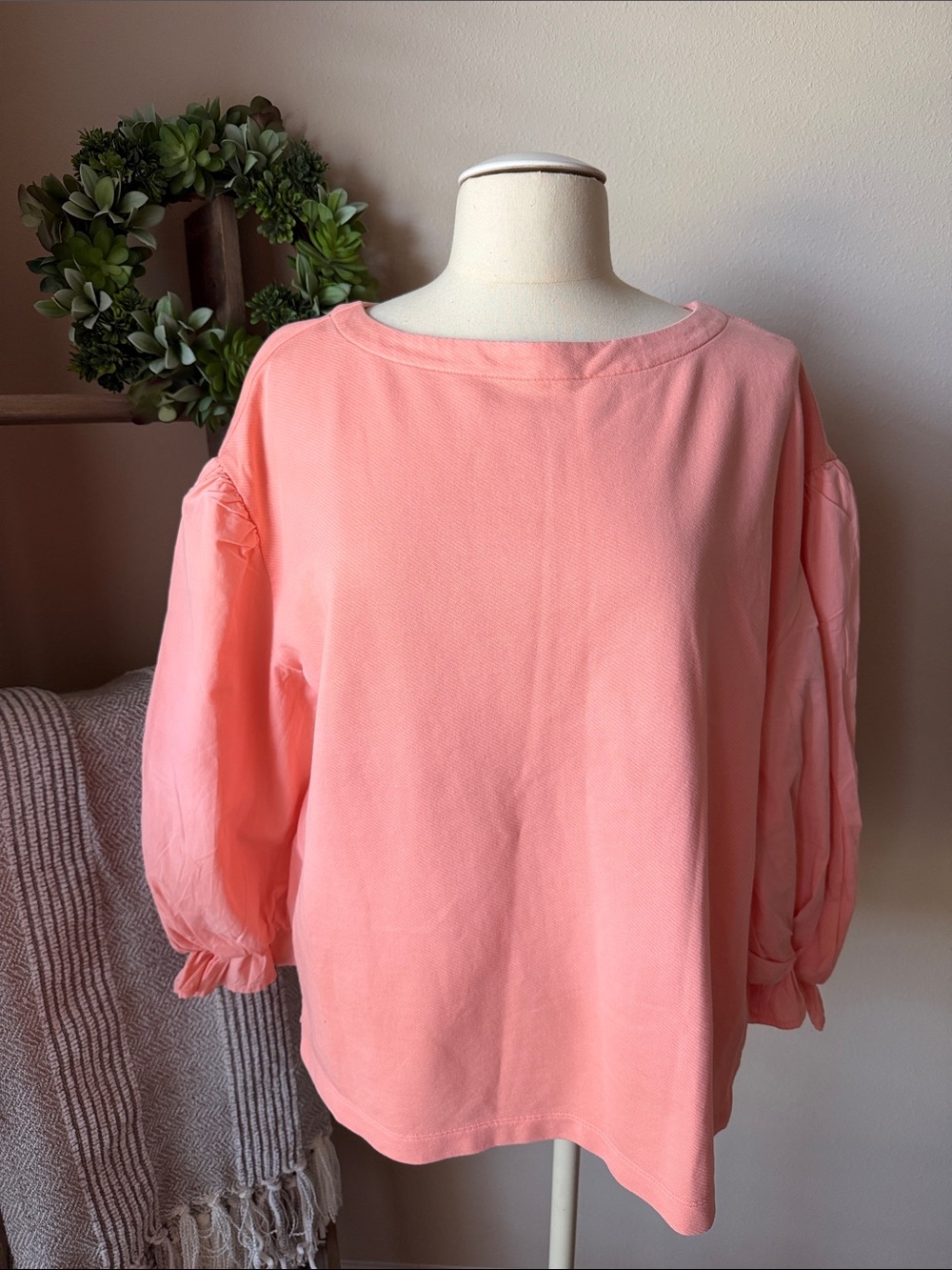 Wonderly knit top